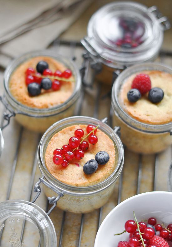 Gateau Aux Fruits Rouges A Emporter Recettes Les Fruits Et Legumes Frais Interfel