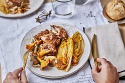 Endives braisées à l’orange, filet de cailles aux champignons et au cognac