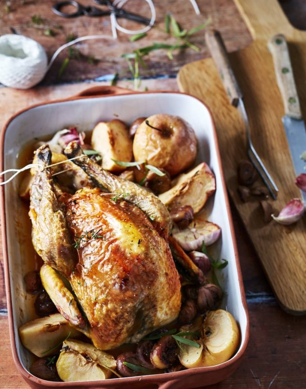 Pintade aux pommes et aux châtaignes