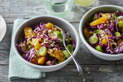 Salade de chou rouge, poireau, orange et noisettes